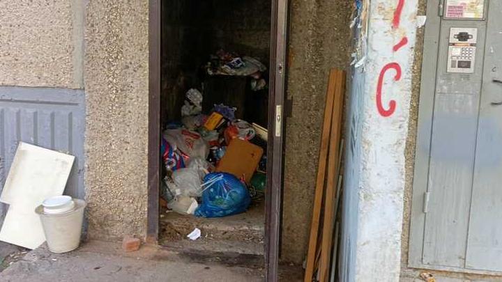 В Энгельсе проверили контейнерные площадки и выявили нарушения