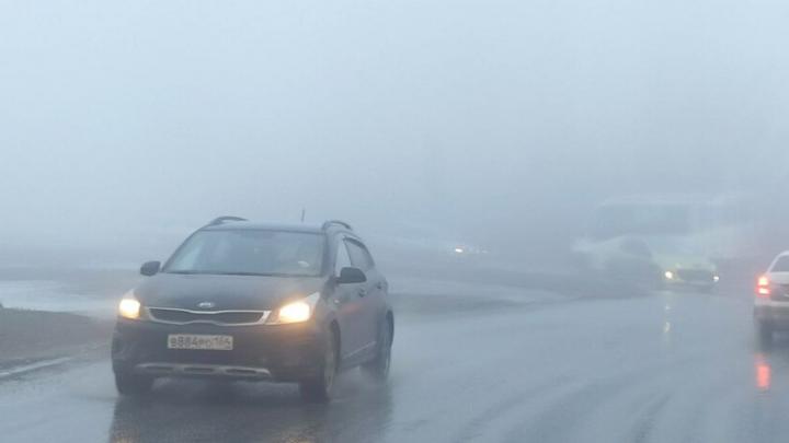 Из-за тумана в Саратовской области ухудшилась видимость на дорогах шести районов