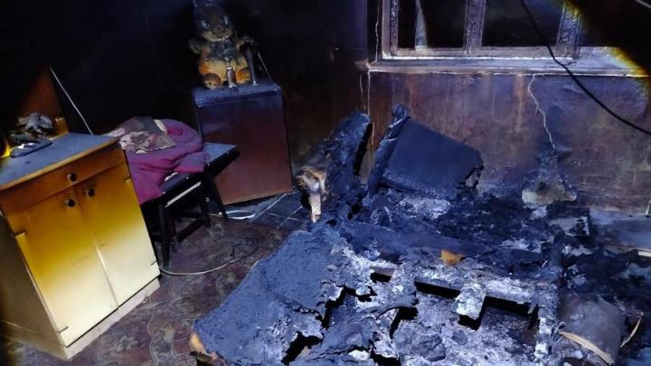 В саратовском селе женщина заснула с сигаретой и не проснулась