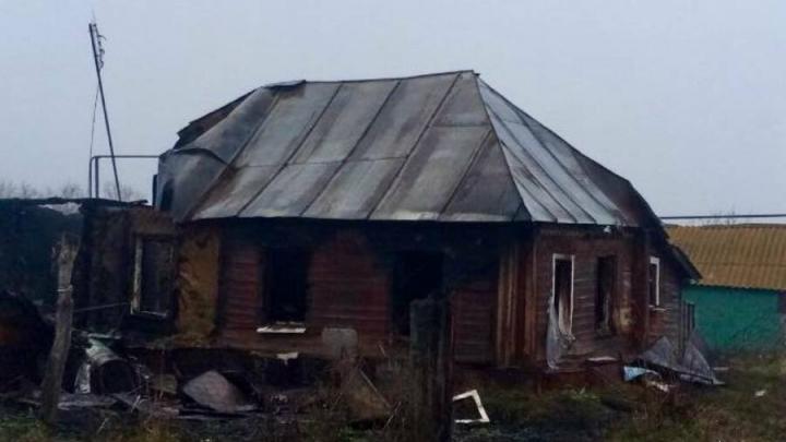 Пожар в Аткарском районе унес жизни мужчины и женщины