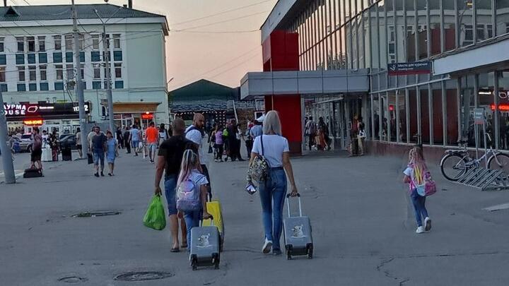 В Саратове выяснили, кто чаще дробит отпуск