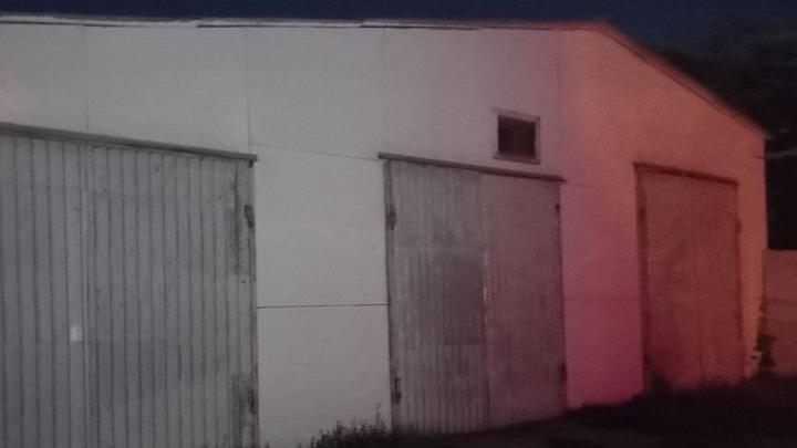 Мужчина попал в больницу с ожогами после пожара в саратовском селе