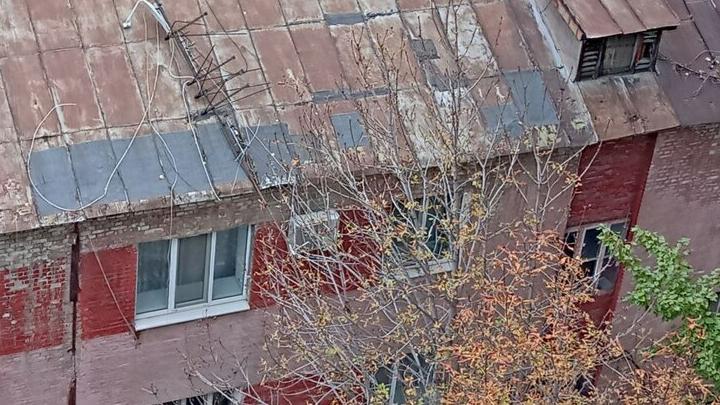 Старый дом на СХИ доживает последние годы: саратовцам назвали дату расселения