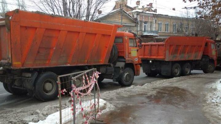 В Саратовской области дорожные службы перешли на круглосуточный режим из-за морозов
