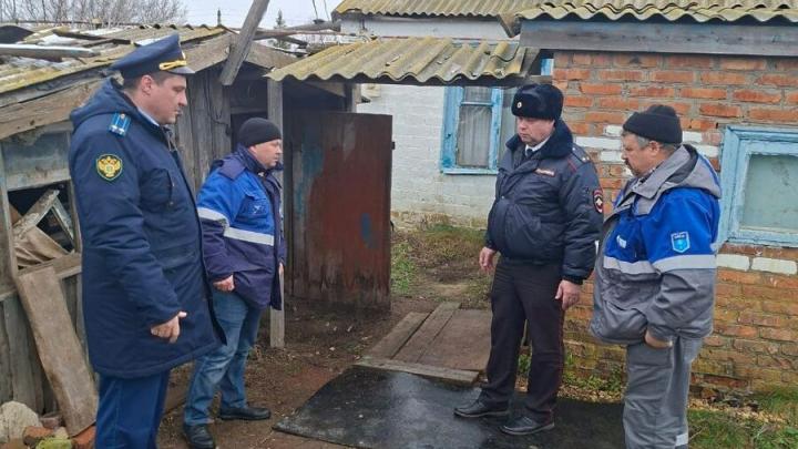 В Питерском районе трое сельчан отравились угарным газом