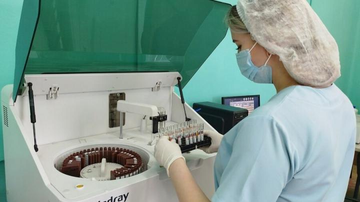 В 2025 году приобрели 785 единиц оборудования в саратовские медучреждения