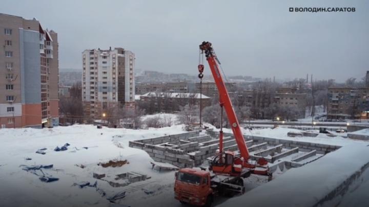 Число школ с двухсменным обучением в Ленинском районе Саратова сократится с 8 до 4 к концу 2026 года