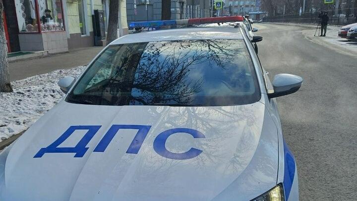 «Ленд Ровер» на штрафстоянке: саратовца поймали пьяным за рулём во второй раз