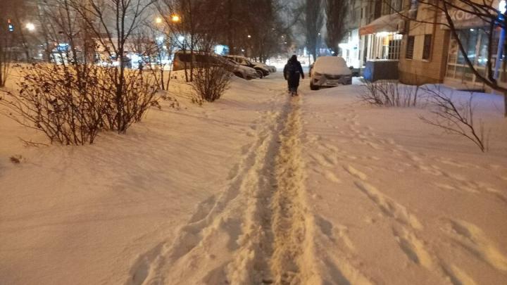 Губернатор Саратовской области поручил коммунальщикам подготовиться к снегопаду на выходных Губернатор Саратовской области поручил коммунальщикам подготовиться к снегопаду на выходных