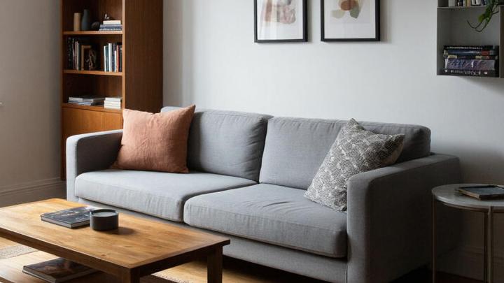 Дизайнер мебельного салона в Саратове присвоила 1,7 млн рублей клиентов