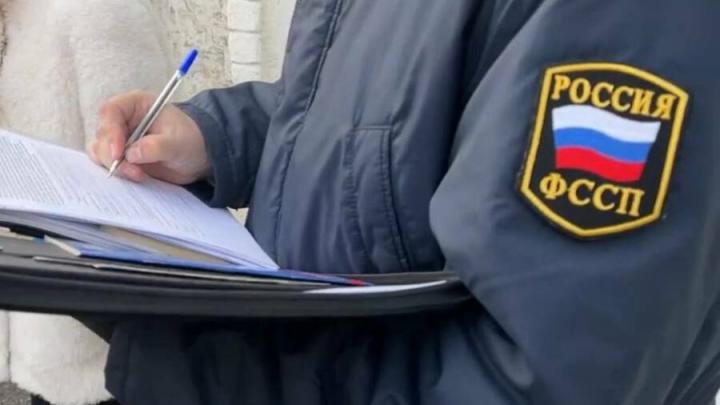 Житель Вольска выплатил 1,3 млн рублей долга по алиментам после ограничения выезда за границу Житель Вольска выплатил 1,3 млн рублей долга по алиментам после ограничения выезда за границу