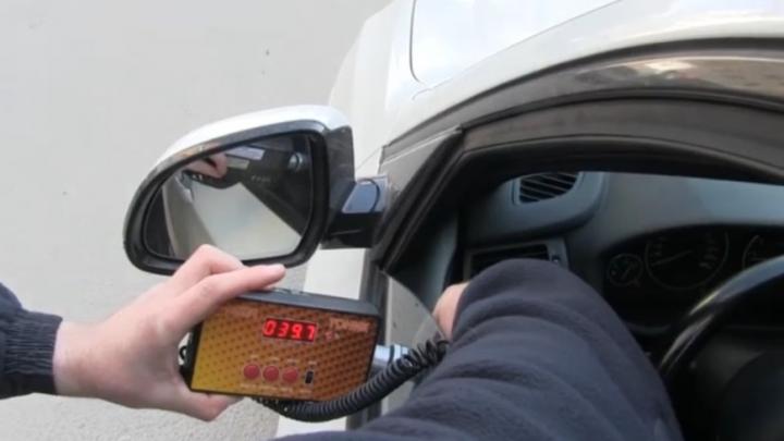 Саратовских водителей массово штрафуют и арестовывают за незаконную тонировку