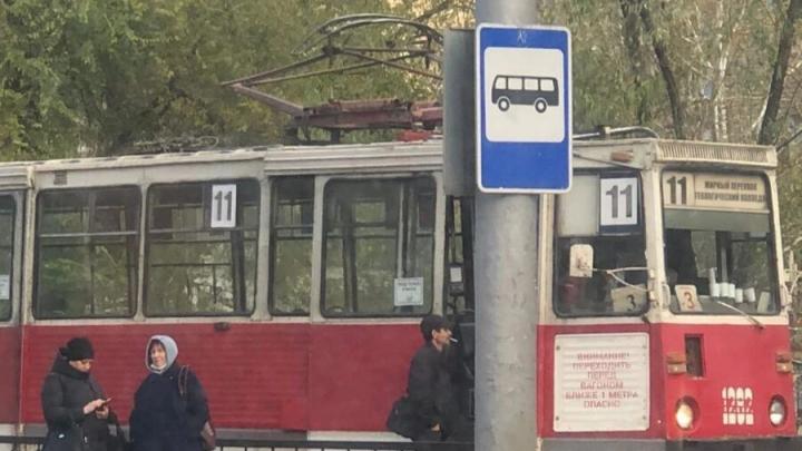 В Саратове автобус за 10 рублей заменит трамвай №11 на время ремонта путей В Саратове автобус за 10 рублей заменит трамвай №11 на время ремонта путей