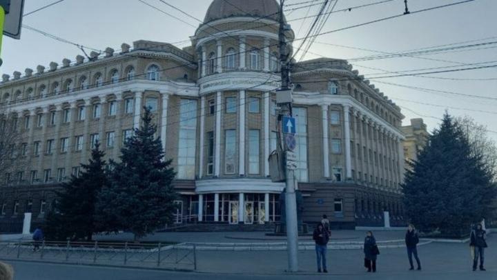 Инженеры и врачи: саратовские родители назвали главные профессии для детей