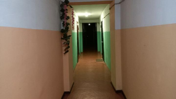 Саратовец стал уголовником из-за угроз убийством соседки по коммуналке Саратовец стал уголовником из-за угроз убийством соседки по коммуналке