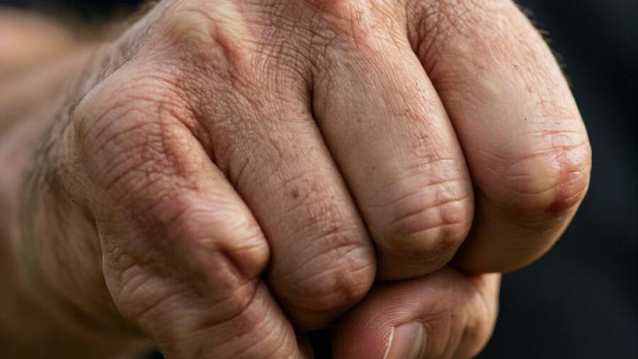 Житель Духовницкого района останется в колонии за попытку убить знакомую Житель Духовницкого района останется в колонии за попытку убить знакомую