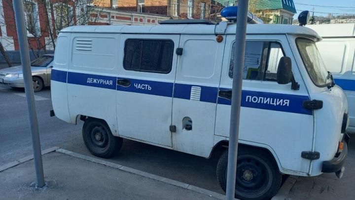 Под Саратовом мужчина пытался подкупить полицейского ради друга