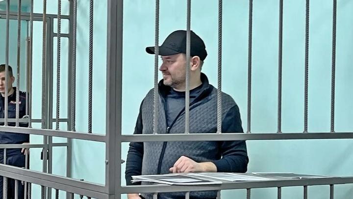 Суд прекратил дело бывшего главы Энгельсского района Дмитрия Тепина Суд прекратил дело бывшего главы Энгельсского района Дмитрия Тепина
