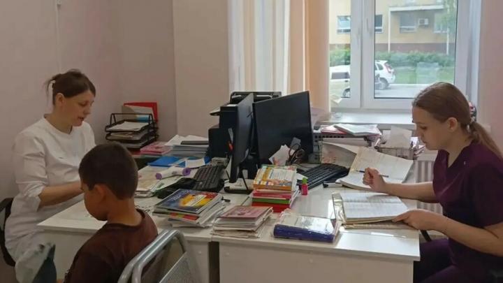 Более 1,4 тысячи студентов-медиков проходят практику в больницах Саратовской области Более 1,4 тысячи студентов-медиков проходят практику в больницах Саратовской области