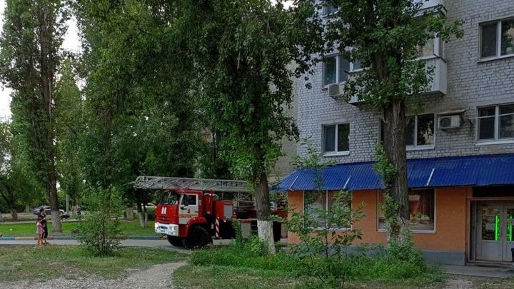 В Саратовской области за сутки произошло 13 пожаров: горели сарай, квартира и частный дом В Саратовской области за сутки произошло 13 пожаров: горели сарай, квартира и частный дом