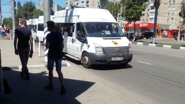 В Балашове следователи проверяют сообщения о нападении водителя автобуса на подростка В Балашове следователи проверяют сообщения о нападении водителя автобуса на подростка