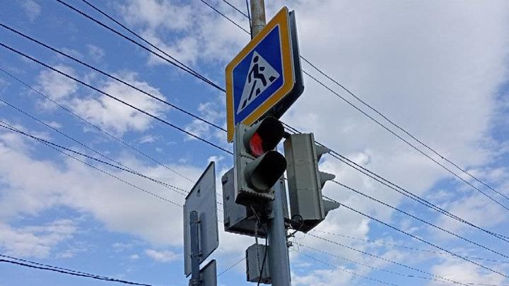 На Усть-Курдюмской в Саратове отключат светофоры На Усть-Курдюмской в Саратове отключат светофоры