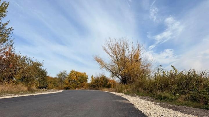 В Воробьёвке построят тротуар от улицы Азина и отремонтируют дороги В Воробьёвке построят тротуар от улицы Азина и отремонтируют дороги