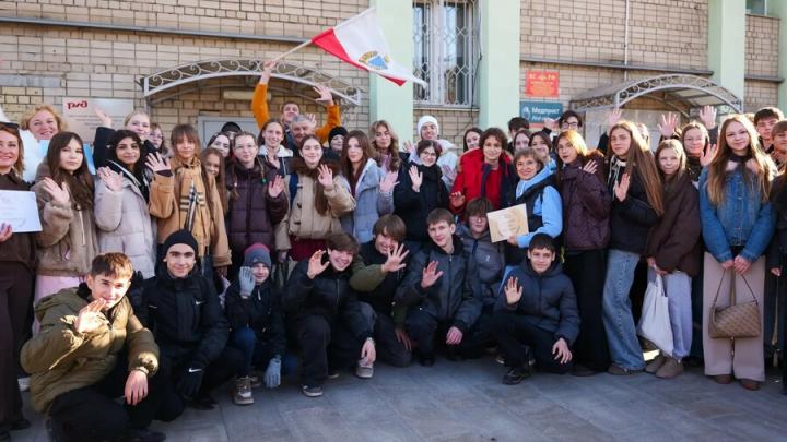 Саратовские студенты и школьники посетят "Мосфильм" Саратовские студенты и школьники посетят "Мосфильм"