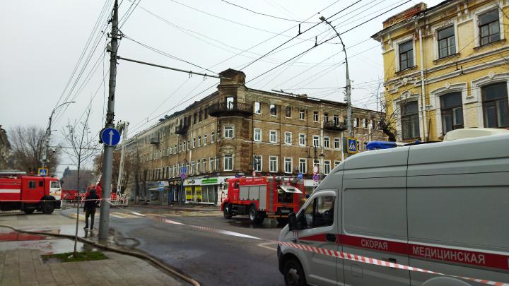 Прокуратура начала проверку после пожара в бывшей гостинице «Россия»