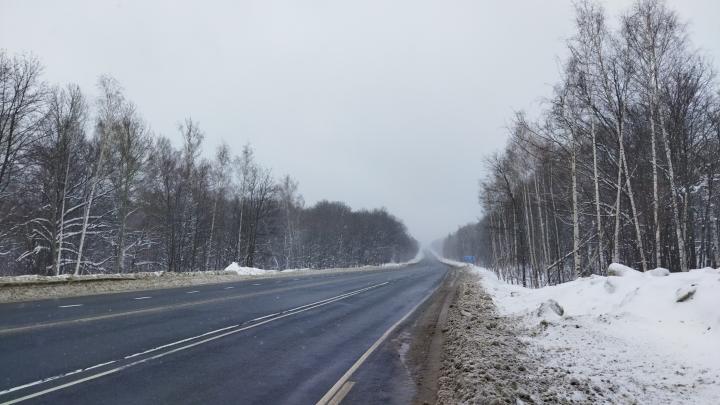 Из-за метели временно закрыта автотрасса на Казахстан