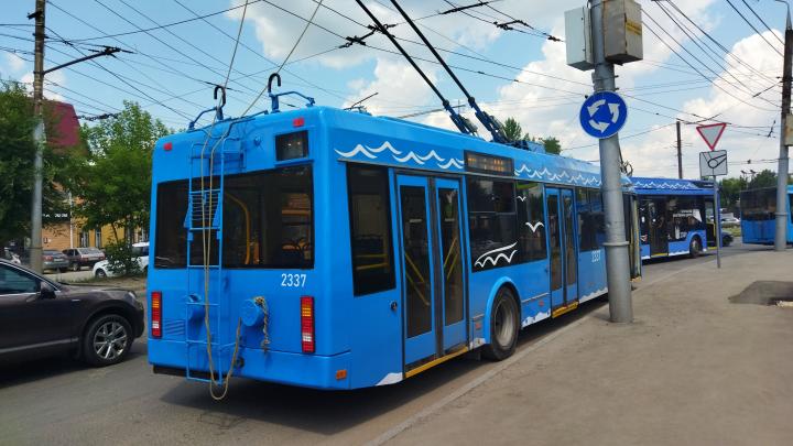 В Саратове остановились три троллейбусных маршрута