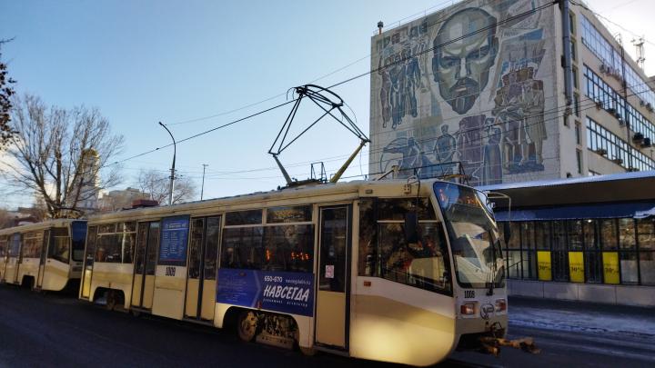 В Саратове из-за ДТП прервалось движение четырех трамвайных маршрутов