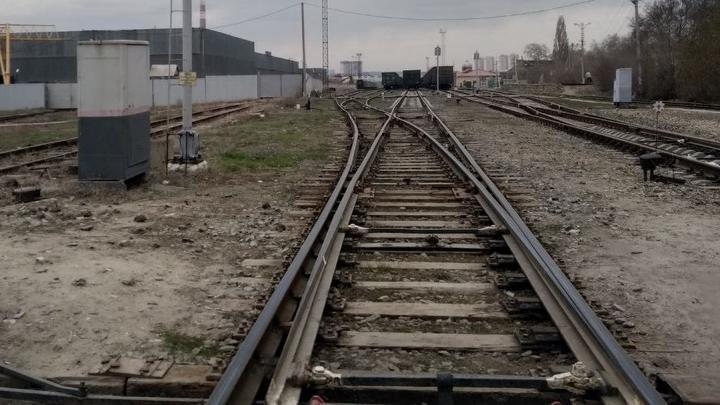 В Заводском районе Саратова поезд сбил женщину 