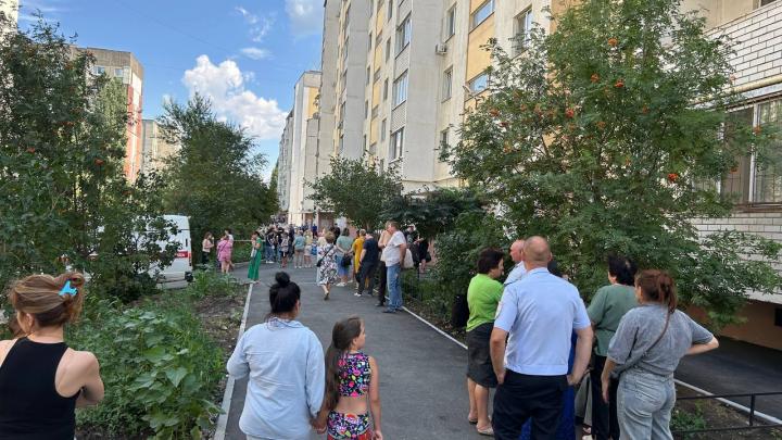 Губернатор Бусаргин: Пострадавшим от взрыва на Блинова предоставят временное жилье  