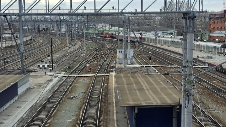 Атака беспилотников нарушила график поездов через Саратовскую область