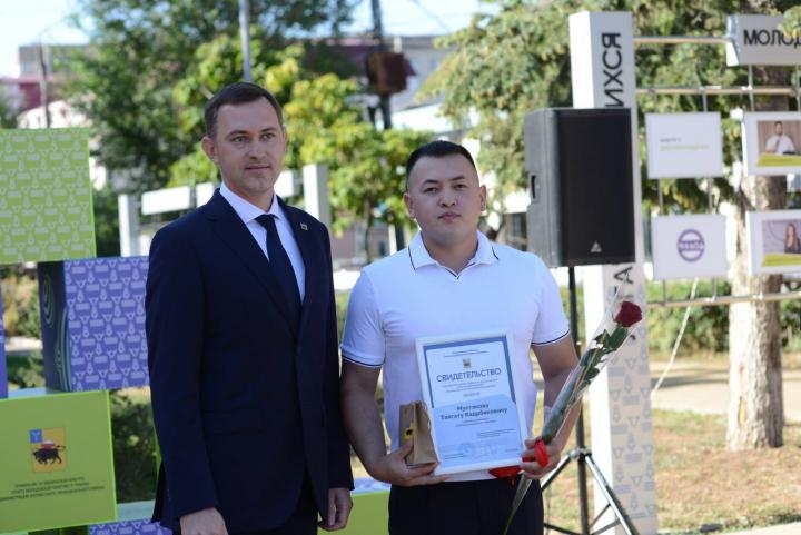  В Саратовской области отметили лучших представителей молодежи  