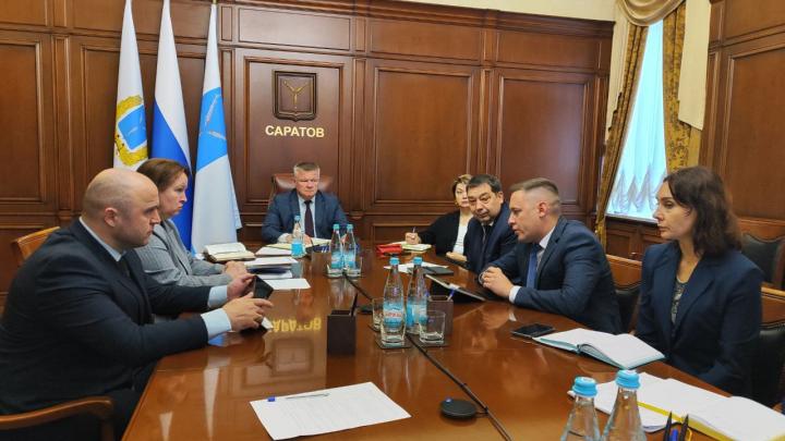 Мэр Саратова потребовал проверить жалобы на долгие отключения горячей воды