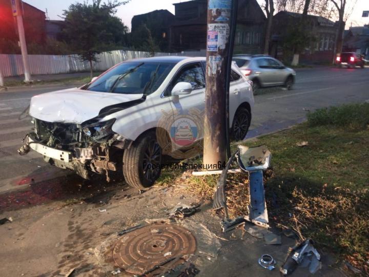 В центре Саратова в ДТП пострадал 19-летний пассажир