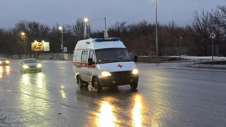 В Энгельсе подросток погиб после падения с забора
