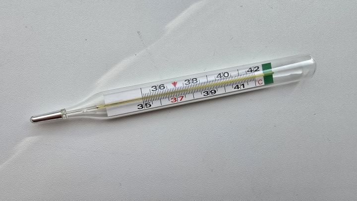 Саратовские врачи предупреждают: бесконтрольный прием антибиотиков опасен для детей