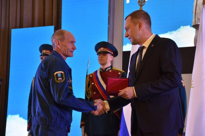 В Саратове отметили День народного единства: губернатор напомнил о сплочённости народа