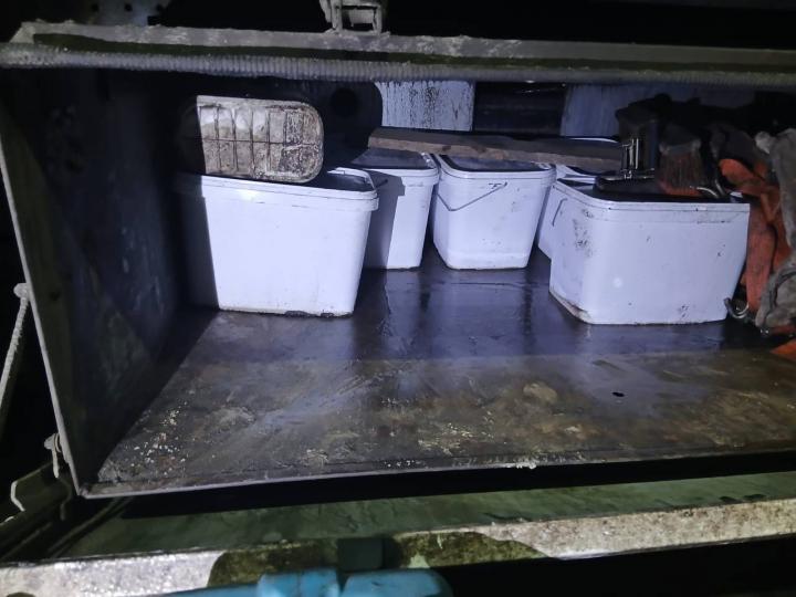 210 кг меда остановили на границе в Озинках - перевозчика развернули