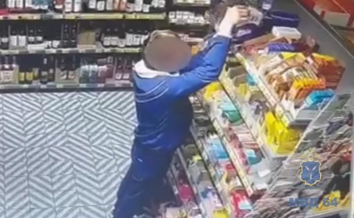 В Саратове задержали мужчину, похитившего 89 шоколадок из магазина на Московской