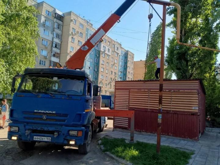 Гаражи, ларьки и рекламные щиты: в Саратове подвели итоги борьбы с незаконными объектами Гаражи, ларьки и рекламные щиты: в Саратове подвели итоги борьбы с незаконными объектами