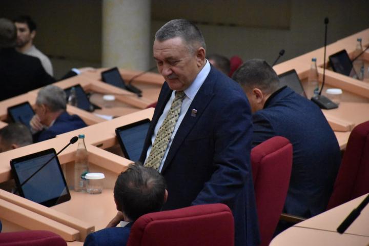 Сергей Гладков сложил полномочия депутата Саратовской областной думы Сергей Гладков сложил полномочия депутата Саратовской областной думы