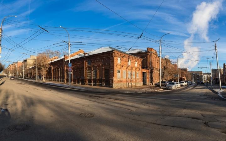 Фирму с арендой складов Рейнеке в Саратове продают за 25 млн рублей Фирму с арендой складов Рейнеке в Саратове продают за 25 млн рублей
