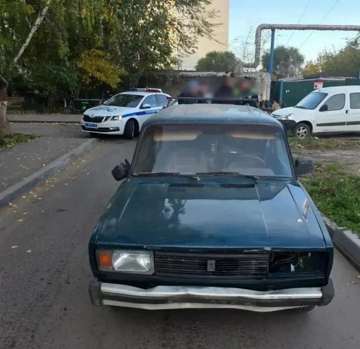 В Энгельсе пьяный 19-летний водитель угнал ВАЗ с ключами в замке зажигания В Энгельсе пьяный 19-летний водитель угнал ВАЗ с ключами в замке зажигания