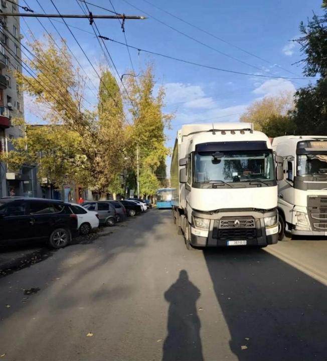 В Саратове 96-летний мужчина умер после наезда грузовика В Саратове 96-летний мужчина умер после наезда грузовика