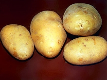 Встреча на рынке президента Медведева и фермера Рыжова может определить будущее саратовского картофеля
