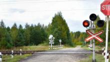 В Саратове закроют три железнодорожных переезда
